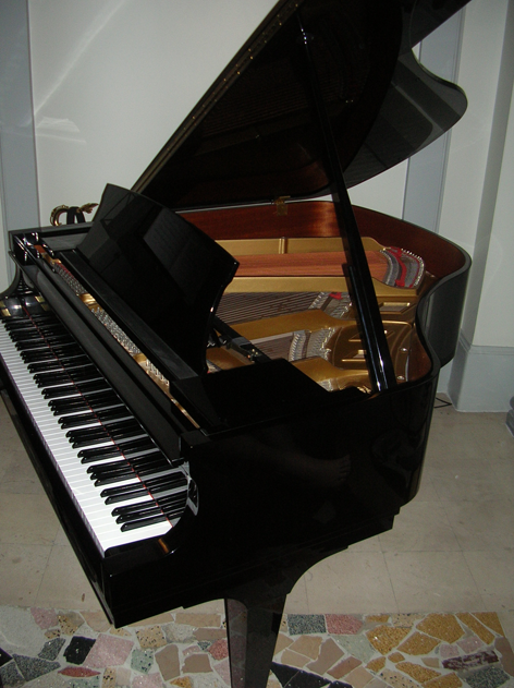 Accord piano nice location concert cote azur vente piano a queue steinway boston